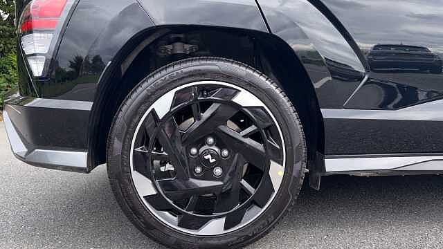 Hyundai KONA 160kW N Line 65kWh 5dr Auto Electric Hatchback Pearl - Abyss Black