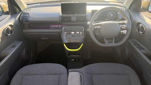 Hyundai INSTER 85kW Cross 49kWh 5dr Auto Electric Hatchback Matte - Amazonas Green