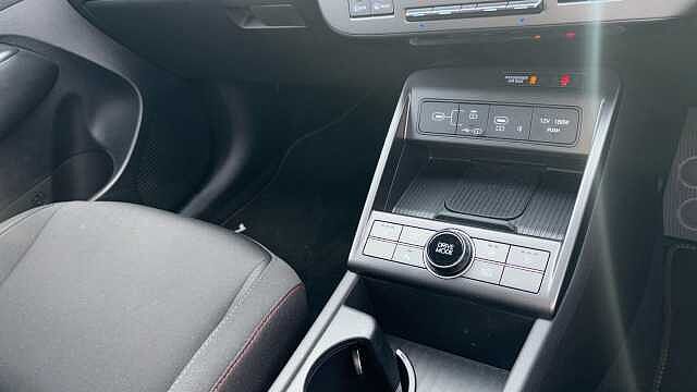 Hyundai KONA 1.6 Hybrid 138 N Line 5dr DCT Hybrid Hatchback Pearl - Abyss Black
