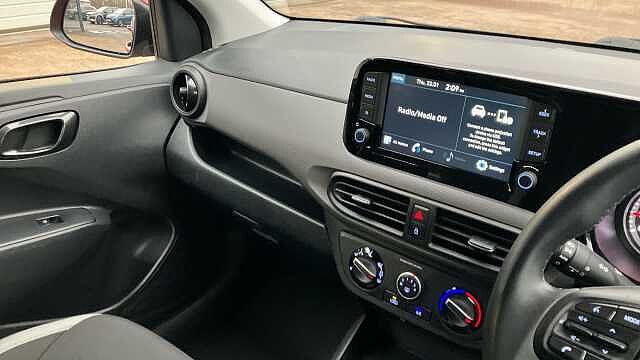 Hyundai i10 1.0 MPi SE Connect 5dr Petrol Hatchback