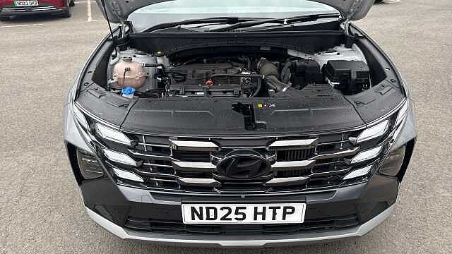 Hyundai TUCSON 1.6T 48V MHD Advance 5dr DCT Petrol Estate Silver