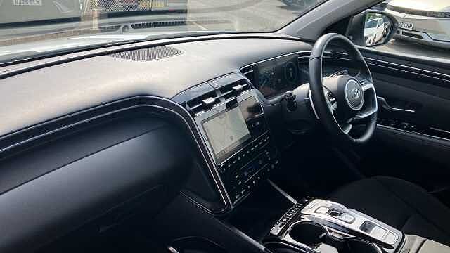 Hyundai TUCSON 1.6 TGDi Hybrid 230 Premium 5dr 2WD Auto Hybrid Estate White