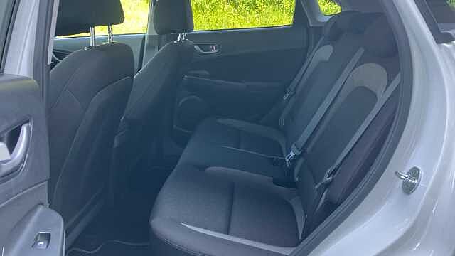 Hyundai KONA 1.0T GDi Play Edition 5dr Petrol Hatchback White