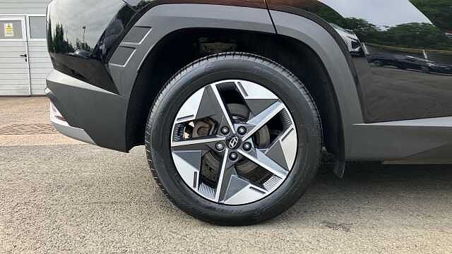 Hyundai TUCSON 1.6T Plug-in Hybrid Premium 5dr Auto Estate