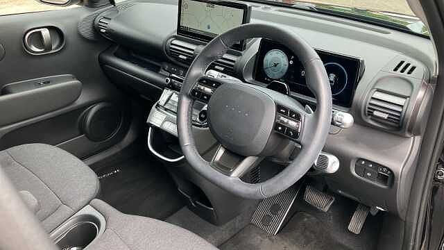 Hyundai INSTER 85kW 02 49kWh 5dr Auto Electric Hatchback