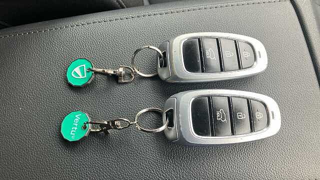 Hyundai TUCSON 1.6 TGDi Hybrid 230 Premium 5dr 2WD Auto Hybrid Estate