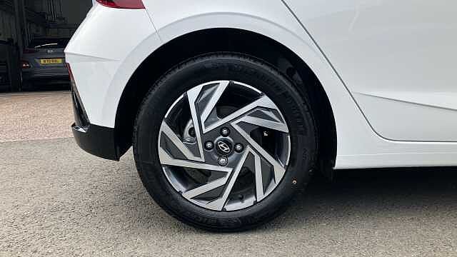 Hyundai i20 1.0T GDi Advance [Nav] 5dr Petrol Hatchback