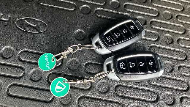 Hyundai INSTER 85kW 02 49kWh 5dr Auto Electric Hatchback