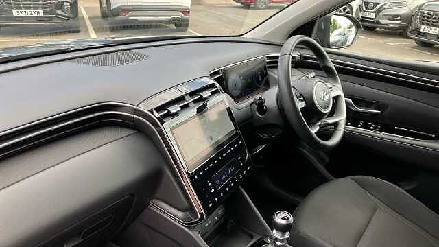 Hyundai TUCSON 1.6 TGDi Premium 5dr 2WD Petrol Estate Black