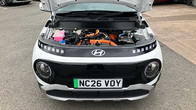 Hyundai INSTER 85kW 01 49kWh 5dr Auto Electric Hatchback Special Solid - Atlas White