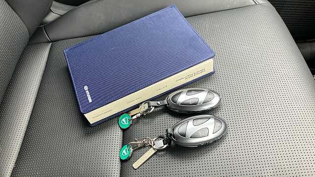 Hyundai SANTA FE 1.6 TGDi 288 PHEV Calligraphy 5dr 4WD Auto Estate