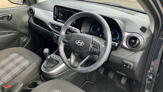 Hyundai I10 1.0 [63] Premium 5dr [Nav] Petrol Hatchback Grey