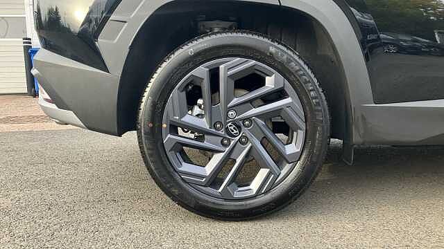Hyundai TUCSON 1.6T 239 Hybrid Black Line 5dr Auto Hybrid Estate Black