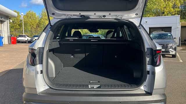 Hyundai TUCSON 1.6T 239 Hybrid Black Line 5dr Auto Hybrid Estate Silver