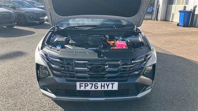 Hyundai TUCSON 1.6T 239 Hybrid Black Line 5dr Auto Hybrid Estate Silver
