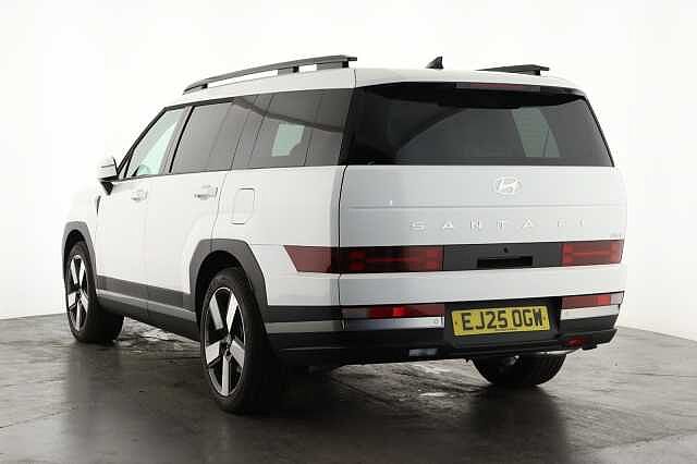 Hyundai SANTA FE 1.6 TGDi Plug-in Hybrid Premium 5dr 4WD Auto White