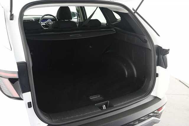 Hyundai TUCSON 1.6 TGDi Hybrid 230 Premium 5dr 2WD Auto White
