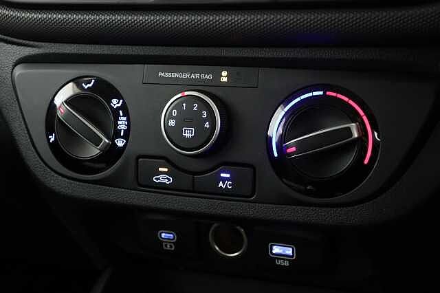 Hyundai I10 1.0 [63] Advance 5dr [Nav] Pearl - Lumen Gray