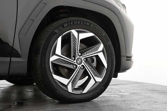 Hyundai TUCSON 1.6 TGDi Plug-in Hybrid Ultimate 5dr 4WD Auto BLACK