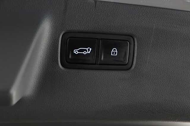 Hyundai SANTA FE 1.6 TGDi Hybrid Ultimate 5dr Auto Silver