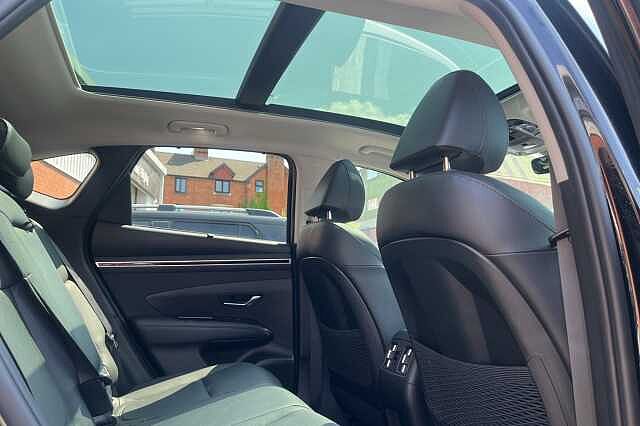 Hyundai TUCSON 1.6 T-GDi Plug-in Hybrid Ultimate 5dr 4WD Auto