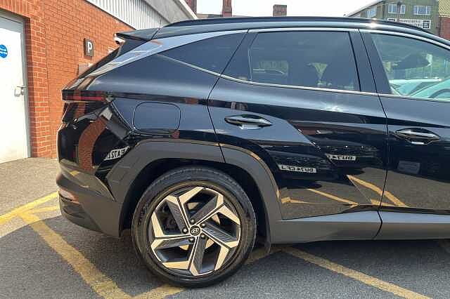 Hyundai TUCSON 1.6 T-GDi Plug-in Hybrid Ultimate 5dr 4WD Auto