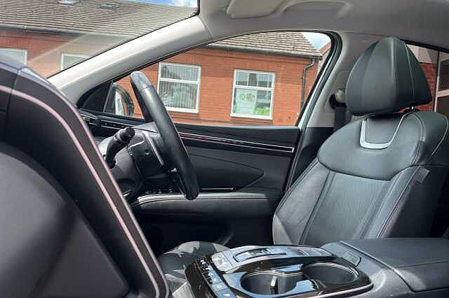 Hyundai TUCSON 1.6 T-GDi Plug-in Hybrid Ultimate 5dr 4WD Auto White