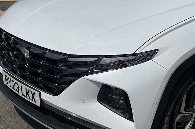 Hyundai TUCSON 1.6 T-GDi Plug-in Hybrid Ultimate 5dr 4WD Auto White