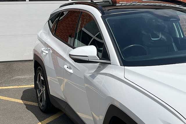 Hyundai TUCSON 1.6 T-GDi Plug-in Hybrid Ultimate 5dr 4WD Auto White