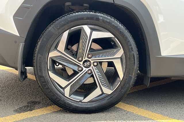 Hyundai TUCSON 1.6 T-GDi Plug-in Hybrid Ultimate 5dr 4WD Auto White