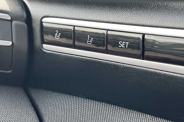 Hyundai TUCSON 1.6 T-GDi Plug-in Hybrid Ultimate 5dr 4WD Auto White