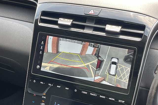 Hyundai TUCSON 1.6 T-GDi Plug-in Hybrid Ultimate 5dr 4WD Auto White