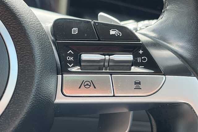 Hyundai TUCSON 1.6 T-GDi Plug-in Hybrid Ultimate 5dr 4WD Auto White