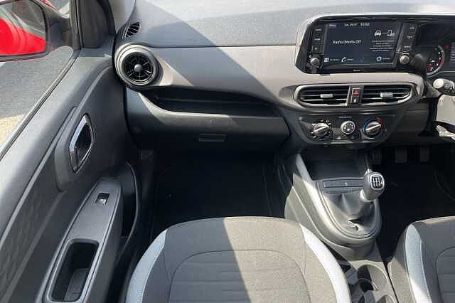 Hyundai i10 1.0 MPi SE Connect 5dr