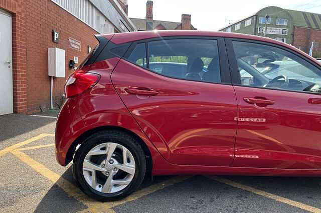 Hyundai i10 1.0 MPi SE Connect 5dr
