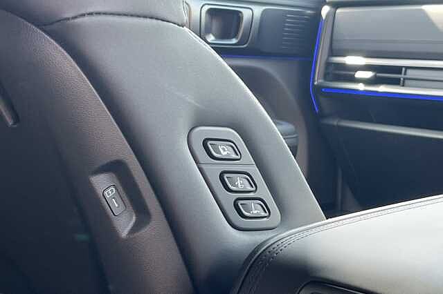 Hyundai SANTA FE 1.6 T-GDi PHEV Calligraphy 4WD Black