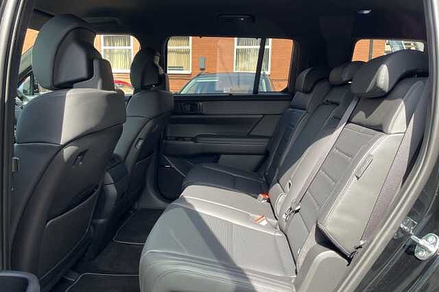 Hyundai SANTA FE 1.6 T-GDi PHEV Calligraphy 4WD Black