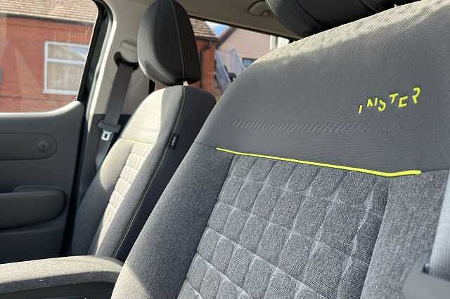 Hyundai Inster Cross 49kWh 5dr Auto