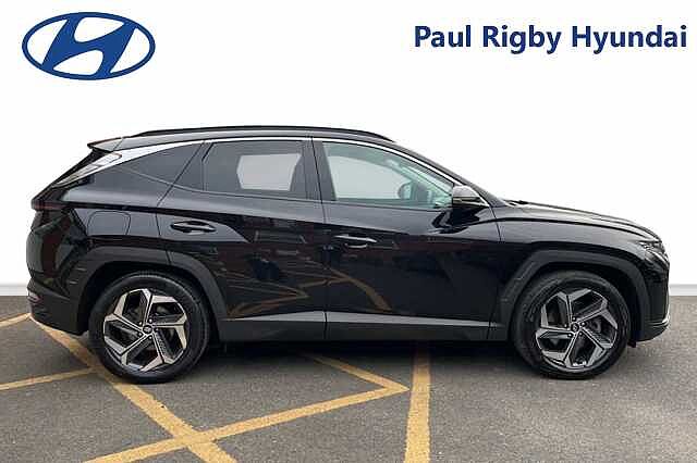 Hyundai TUCSON 1.6 T-GDi Plug-in Hybrid Premium 5dr 4WD Auto Black