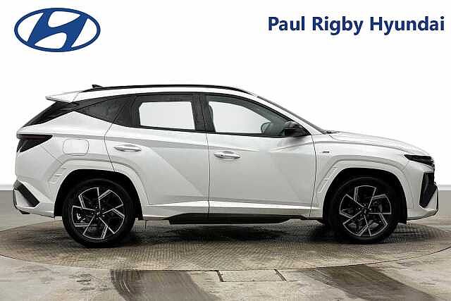 Hyundai TUCSON 1.6T Plug-in Hybrid N Line 5dr Auto White