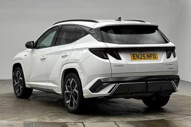 Hyundai TUCSON 1.6T Plug-in Hybrid N Line 5dr Auto White