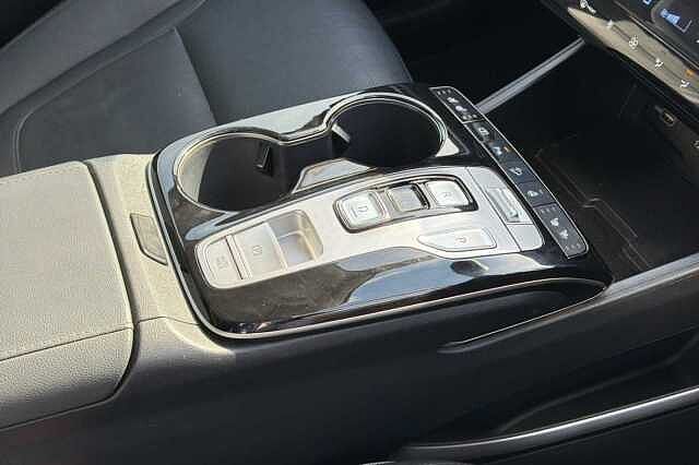 Hyundai TUCSON 1.6 T-GDi Hybrid 230ps Ultimate 5dr 2WD Auto Black