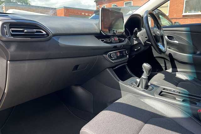 Hyundai i30 1.0 T-GDi Premium 5dr