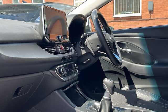 Hyundai i30 1.0 T-GDi Premium 5dr