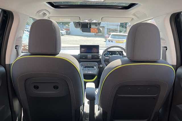 Hyundai INSTER Cross 49kWh 5dr Auto Black