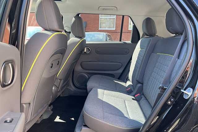 Hyundai INSTER Cross 49kWh 5dr Auto Black