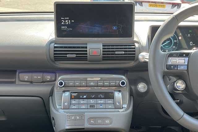Hyundai INSTER Cross 49kWh 5dr Auto Black