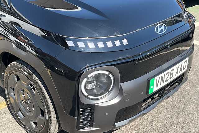 Hyundai INSTER Cross 49kWh 5dr Auto Black