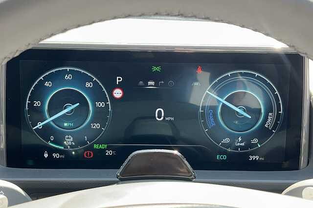 Hyundai INSTER Cross 49kWh 5dr Auto Black