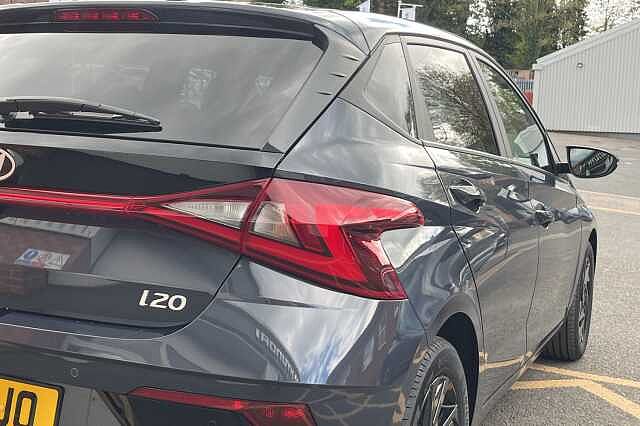 Hyundai i20 1.0 T-GDi 90 Black Line 5dr